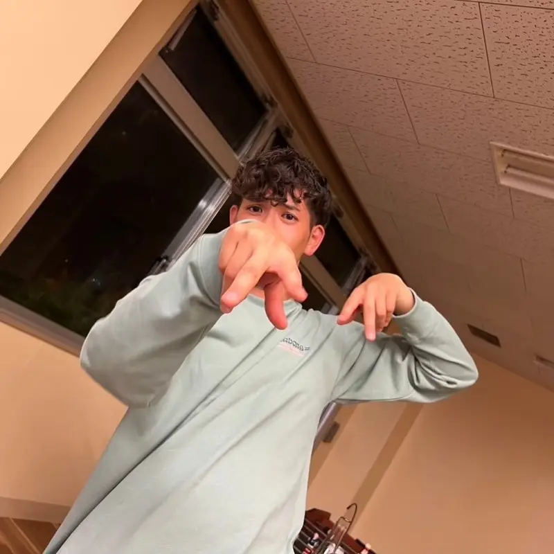 DEN staff member Kosuke